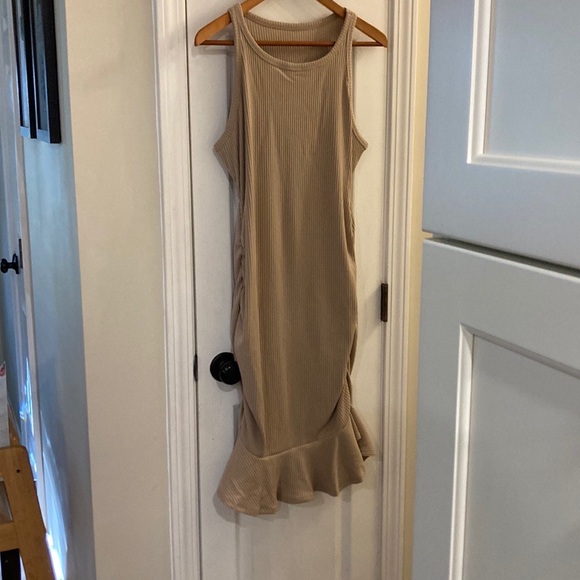 NWOT Ribbed curvy fitted tank dress with ruffled bottom beige XXL - Picture 8 of 8